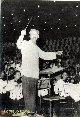 Tư tưởng Hồ Chí Minh về tinh thần đại đoàn kết dân tộc và sự vận dụng sáng tạo vào thực tiễn tỉnh Khánh Hòa trong thời gian qua